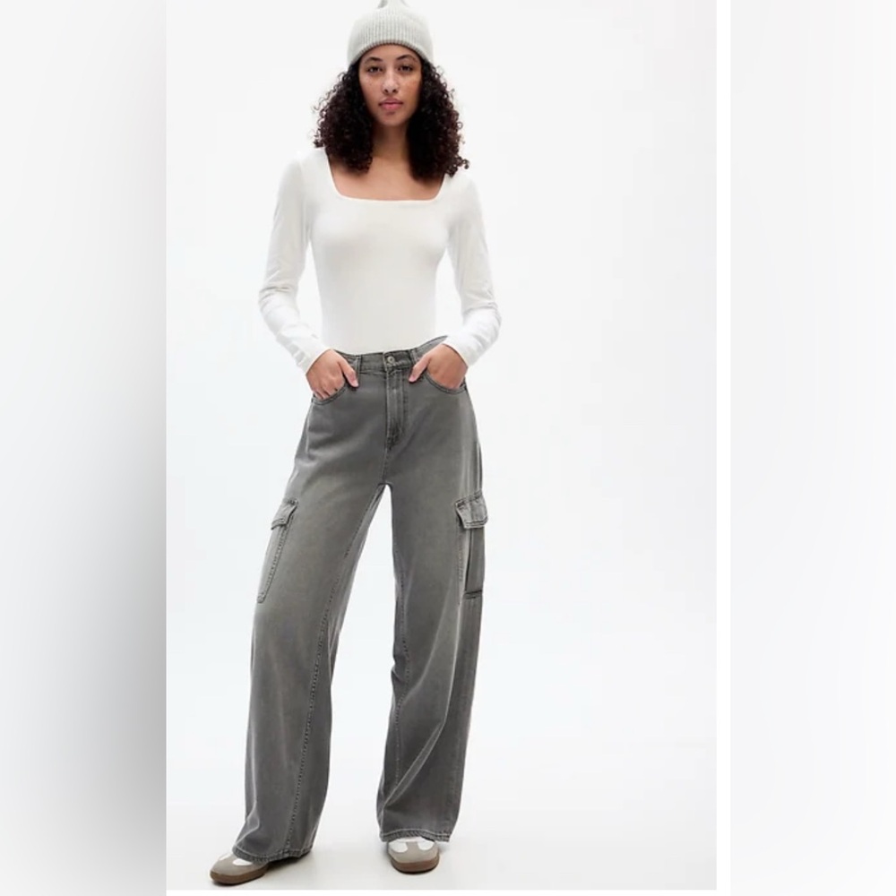 Gap Denim cargo pockets wide leg jeans high waisted